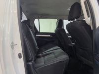 REVO D-CAB 2.4 ENTRY Pre A/T