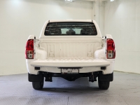 REVO D-CAB 2.4 ENTRY ZEDTION M/T
