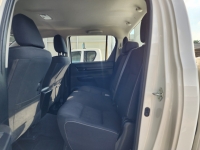 REVO D-CAB 2.4 ENTRY ZEDTION M/T