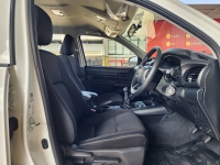 REVO D-CAB 2.4 ENTRY ZEDTION M/T