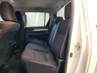 REVO D-CAB 2.4 ENTRY Pre A/T
