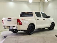 REVO D-CAB 2.4 Z EDITION ENTRY A/T