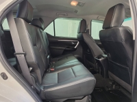 FORTUNER 2.4 LEADER G A/T