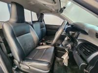 REVO SINGLE CAB 2.4 ENTRY M/T