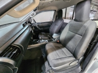 REVO SINGLE CAB 2.8 ENTRY 4WD A/T