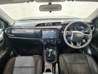 REVO D-CAB 2.4 ENTRY M/T