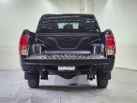 REVO D-CAB 2.4 ENTRY M/T