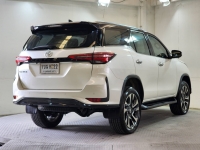 FORTUNER 2.4 Legender A/T
