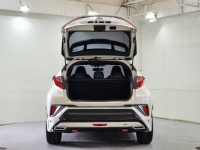 C-HR 1.8 MID A/T(ใส่แม็กนอกมา)