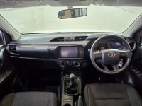 REVO D- CAB 2.4 Z EDITION ENTRY M/T (หน้าใหม่)