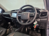 REVO SINGLE CAB 2.4 ENTRY M/T