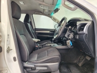 REVO D-CAB 2.4 ENTRY Pre A/T