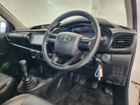 REVO SINGLE CAB 2.4 ENTRY M/T