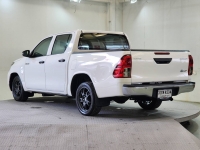 REVO D-CAB 2.4 Z EDTION ENTRY  A/T