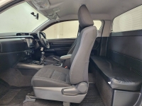 REVO SMART CAB 2.4 Z EDITION ENTRY M/T (หน้าใหม่)