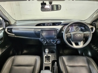 REVO D-CAB 2.4 MID Pre A/T
