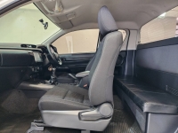 REVO SMART CAB 2.4 Z EDITION ENTRY M/T (เพจเสา)