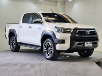 REVO D-CAB 2.4 MID Pre M/T
