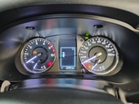 REVO D-CAB 2.4 MID Pre M/T
