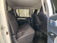 REVO D-CAB 2.4 ENTRY Pre M/T