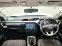 REVO D-CAB 2.4 ENTRY Pre M/T