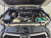 REVO D-CAB 2.4  ENTRY Pre A/T