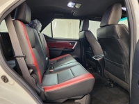 FORTUNER 2.4 Legender A/T