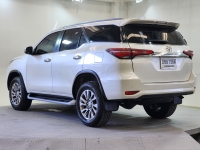 FORTUNER 2.4 V A/T