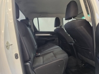 REVO D- CAB 2.4 ENTRY Pre  A/T