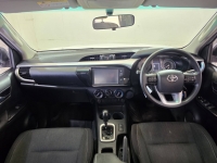 REVO D- CAB 2.4 ENTRY Pre  A/T
