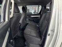 REVO D- CAB 2.4 ENTRY Pre  A/T