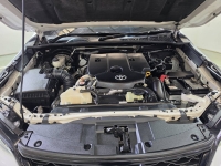 FORTUNER 2.4 LEADER V A/T