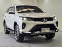 FORTUNER 2.4 LEADER V A/T
