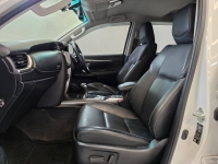 FORTUNER 2.4 LEADER V A/T