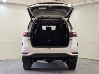 FORTUNER 2.4 LEADER V A/T