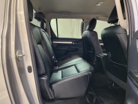 REVO D-CAB 2.4 MID Pre A/T