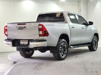REVO D-CAB 2.4 MID Pre A/T