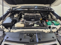 REVO D-CAB 2.4 ENTRY Pre A/T