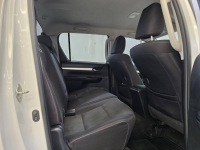 REVO D-CAB 2.4 ENTRY Pre A/T
