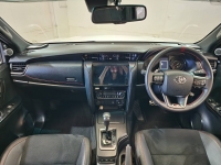 FORTUNER 2.8 GR SPORT 4WD A/T (BLACK TOP)