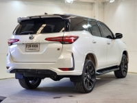 FORTUNER 2.8 GR SPORT 4WD A/T (BLACK TOP)