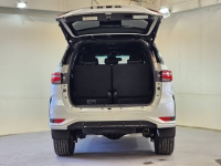 FORTUNER 2.8 GR SPORT 4WD A/T (BLACK TOP)