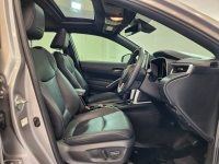 CROSS 1.8 HV PREMIUM SAFETY A/T