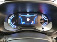 INNOVA 2.0 Zenix HEV Premium A/T