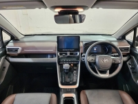 INNOVA 2.0 Zenix HEV Premium A/T