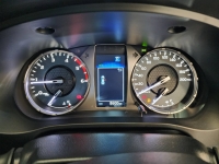 REVO D-CAB 2.4 MID Pre A/T