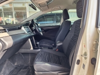 INNOVA 2.8 G CRYSTA A/T